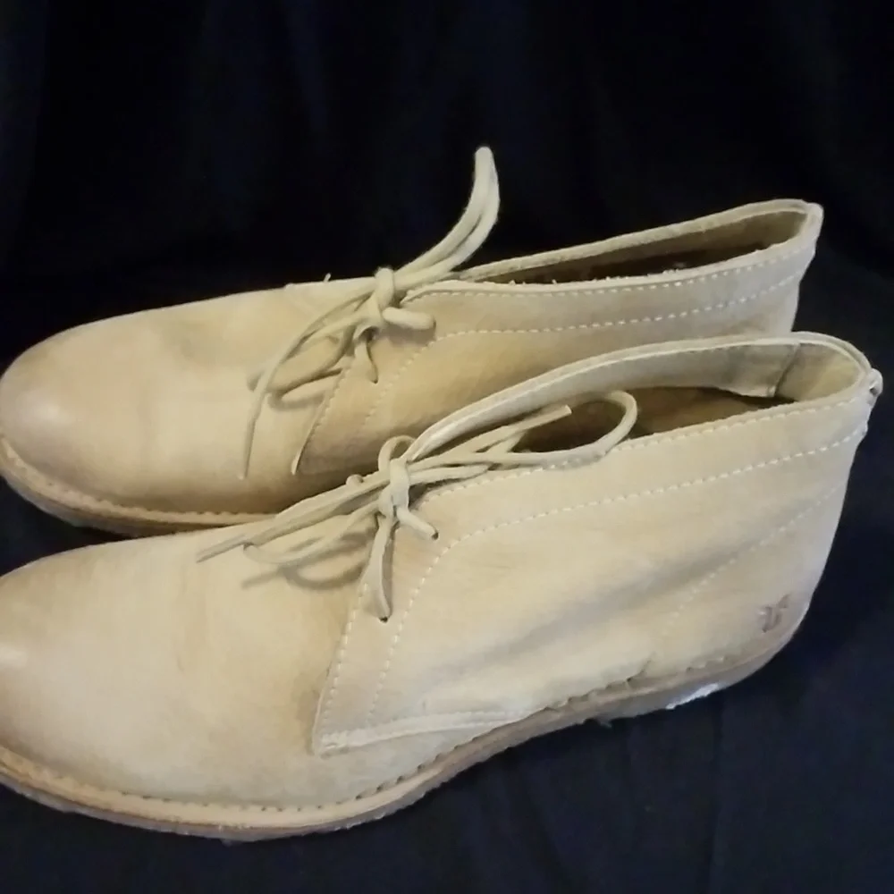 FRYE Chukka BOOTS Shoes Size 10M NEW WT Tan